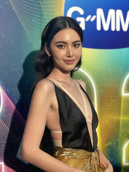 ใหม่ ดาวิกา ไม่ได้คลั่งผอม!! รู้จักและทานหมูกระทะ เหมือนกันนะคะ ใหม่ ดาวิกา ไม่ได้คลั่งผอม!! รู้จักและทานหมูกระทะ เหมือนกันนะคะ