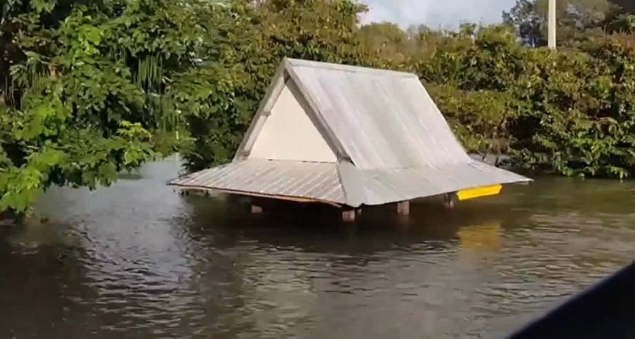 อุบลฯน้ำท่วมหนัก! สั่งปิดถนนสายหลัก หลังแม่น้ำมูลทะลัก