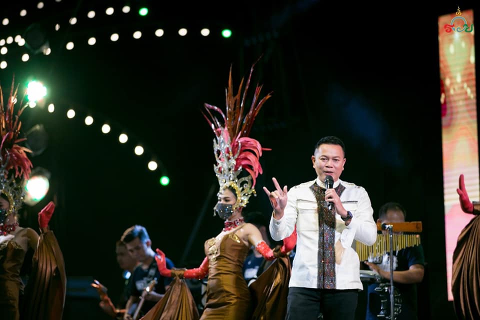 มนต์แคน แก่นคูณ โพสต์ขอบคุณแฟนๆ หลังมียอดวิวบนยูทูปไทย สูงสุด 3 ปีซ้อน มนต์แคน แก่นคูณ โพสต์ขอบคุณแฟนๆ หลังมียอดวิวบนยูทูปไทย สูงสุด 3 ปีซ้อน