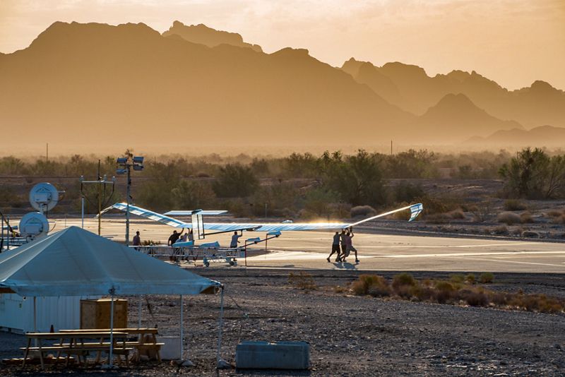 Airbus Zephyr S ยานบินไร้คนขับ ใช้พลังแสงอาทิตย์บินยาวนานไม่ลงพื้น 18 วัน Airbus Zephyr S ยานบินไร้คนขับ ใช้พลังแสงอาทิตย์บินยาวนานไม่ลงพื้น 18 วัน