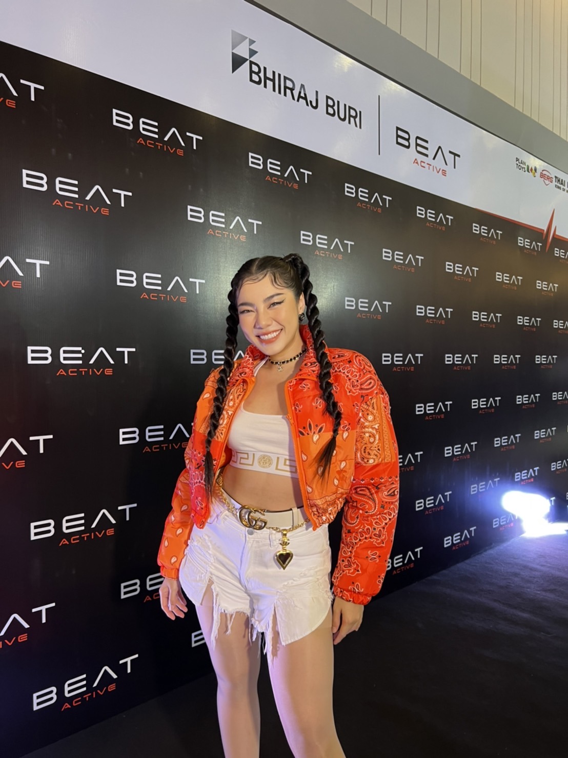 วันเดอร์เฟรม แคปหลักฐานคอมเมนต์คุกคาม เผยทำงานเยอะเพราะมีแพชชั่นในการใช้เงิน