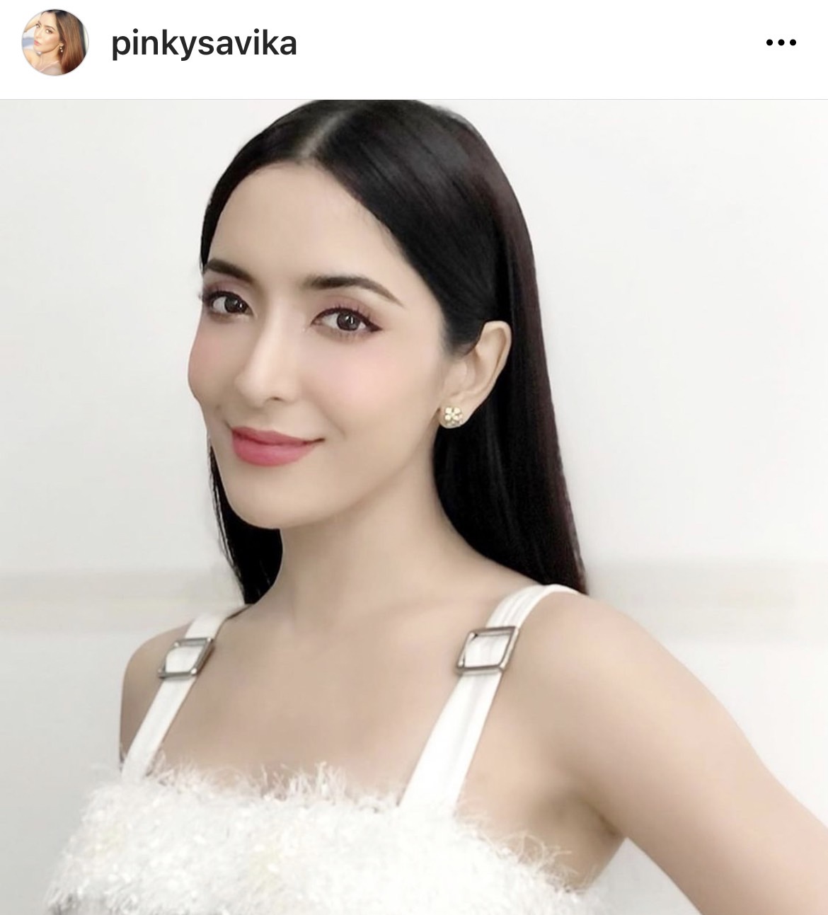 พิ้งกี้ ถูกนำตัวเข้าแดนรับแรก และตัดผมแล้ว ด้าน กวาง ฟ้ารุ่ง เปิดใจหลังได้พูดคุยกับพิ้งกี้ พิ้งกี้ ถูกนำตัวเข้าแดนรับแรก และตัดผมแล้ว ด้าน กวาง ฟ้ารุ่ง เปิดใจหลังได้พูดคุยกับพิ้งกี้