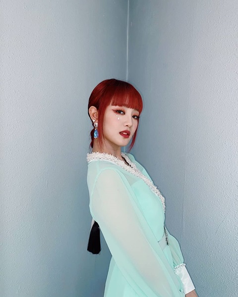 รู้จัก มินนี่ (G)I-DLE!! เมนโวค่อลหรือนักร้องเสียงหลักของวงเกิร์ลกรุ๊ปหลากสัญชาติ