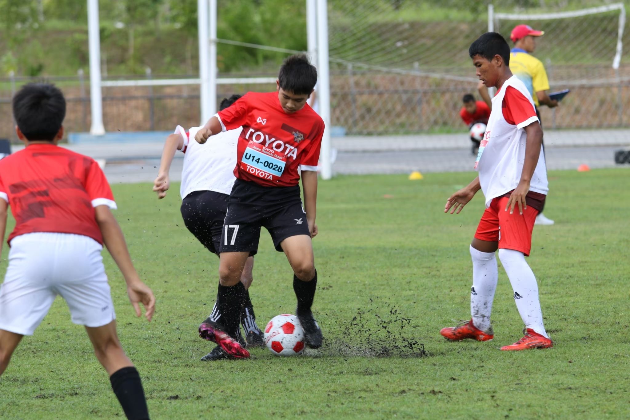 'โตโยต้า จูเนียร์ ฟุตบอล คลินิก 2023' เปิดรับสมัครเยาวชนฝึกทักษะลูกหนังชั้นสูง