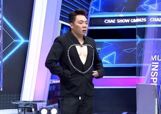 มดดำ ลั่น! กลางรายการ เอ-อั้ม พร้อมถอนตัวเป็นเจ้าภาพงานศพ แตงโม 