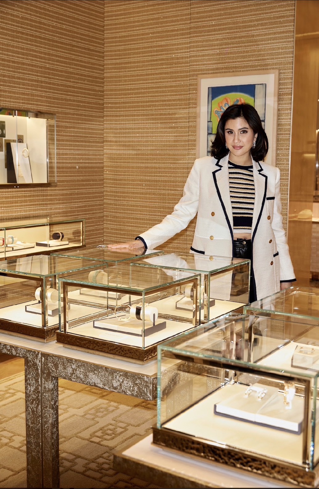 กระทบไหล่คนดัง ปู ไปรยา กับลุคผมสั้น ในงานแบรนด์จิลเวอร์รี่ ระดับโลก