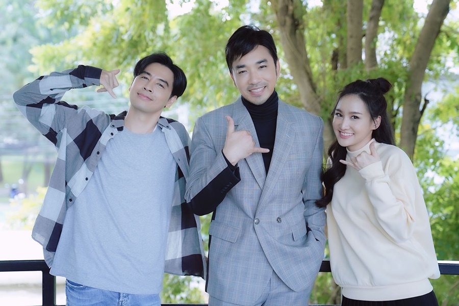  “ออย ธนา” ถ่ายทอดอารมณ์คนหัวใจสลาย  ผ่านเอ็มวีเพลงใหม่ ของ เจมส์ เรืองศักดิ์ 