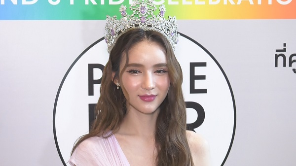 “โยชิ รินรดา” หวังเรื่องการสมรสเท่าเทียมในไทยจะเกิดในเร็ววัน (มีคลิป) “โยชิ รินรดา” หวังเรื่องการสมรสเท่าเทียมในไทยจะเกิดในเร็ววัน (มีคลิป)