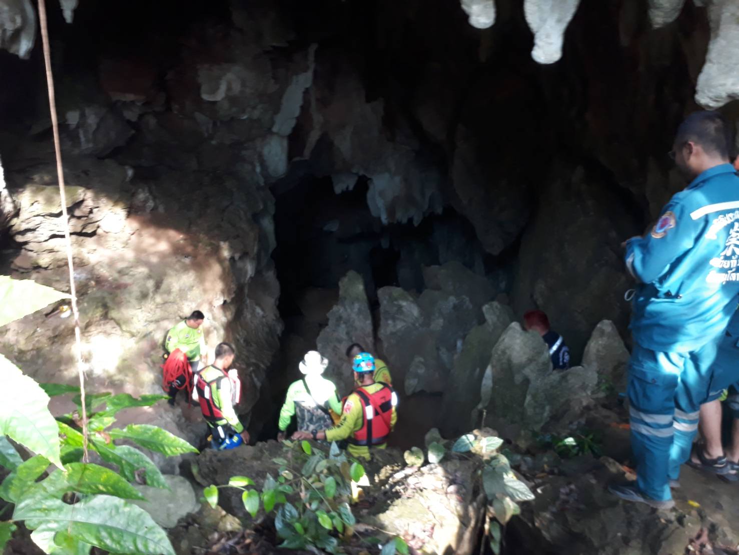 ยุติการค้นหา! พระติดถ้ำ พระไทรงาม นาน 3 วัน วางแผนต่อพรุ่งนี้ ยุติการค้นหา! พระติดถ้ำ พระไทรงาม นาน 3 วัน วางแผนต่อพรุ่งนี้