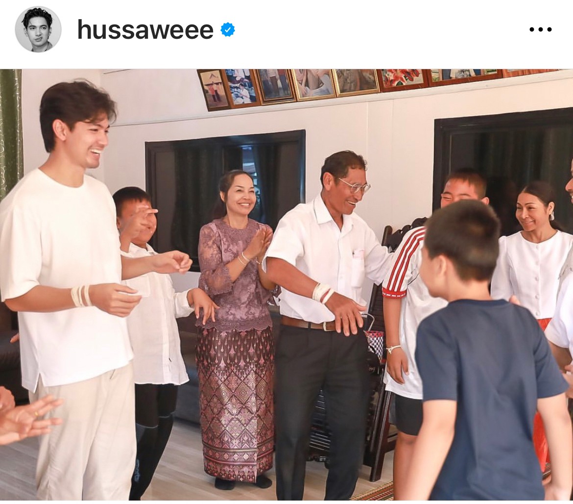 เข้ม หัสวีร์ เผยโมเมนต์ความสุขของตายาย ครอบครัวพร้อมหน้าในรอบ 20 ปี เข้ม หัสวีร์ เผยโมเมนต์ความสุขของตายาย ครอบครัวพร้อมหน้าในรอบ 20 ปี