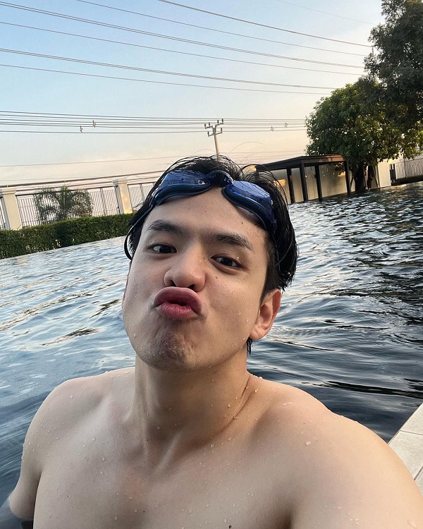 ฟิล์ม ธนภัทร เร่งปั้นหุ่นไม่กลัวคอมเมนต์คุกคามหลังโชว์ภาพถอดเสื้อถี่ (มีคลิป)        