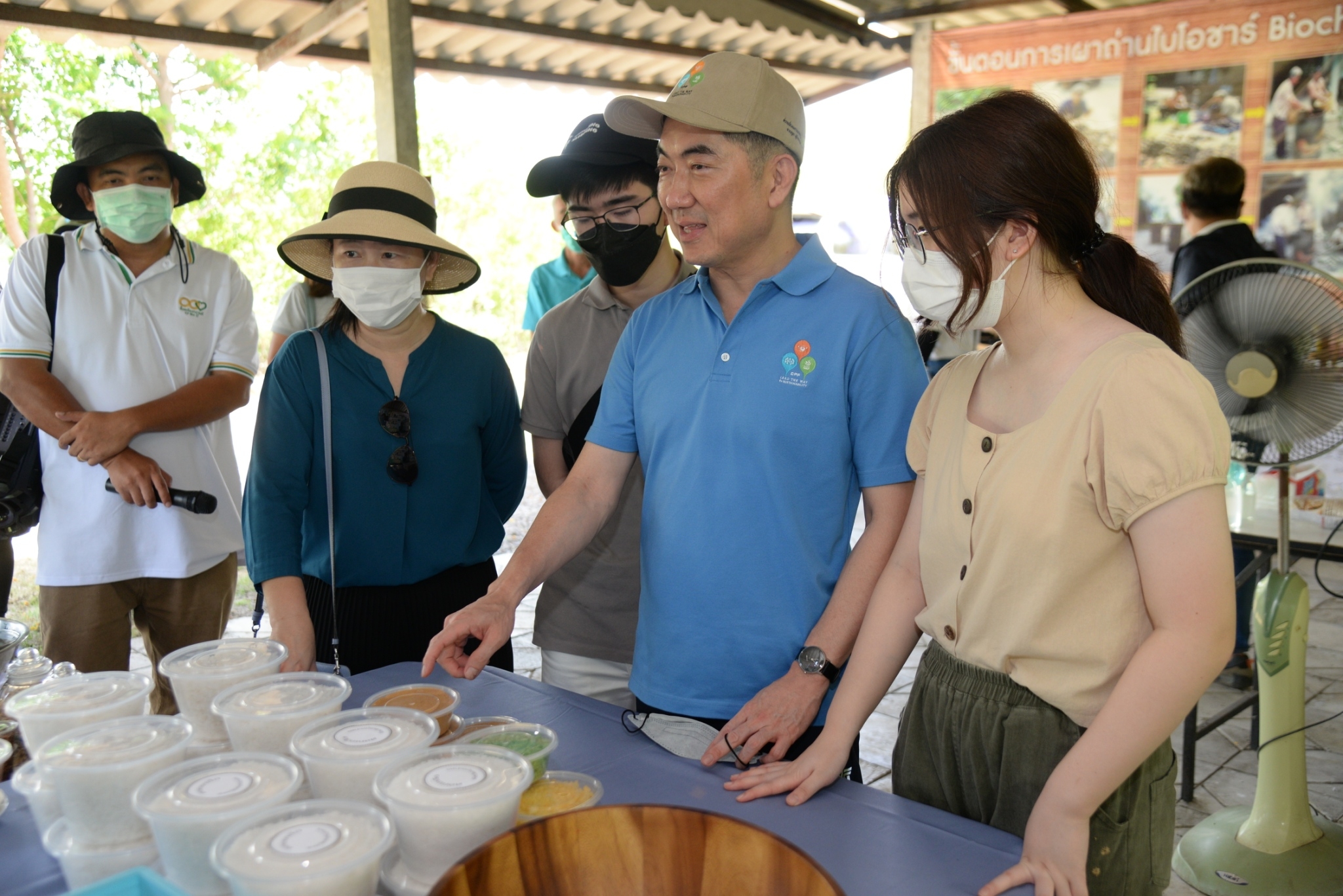 CEO ซีพีเอฟ  เยี่ยมชมความสำเร็จโครงการฟื้นฟูป่าชายเลน ต.บางหญ้าแพรก จ.สมุทรสาคร