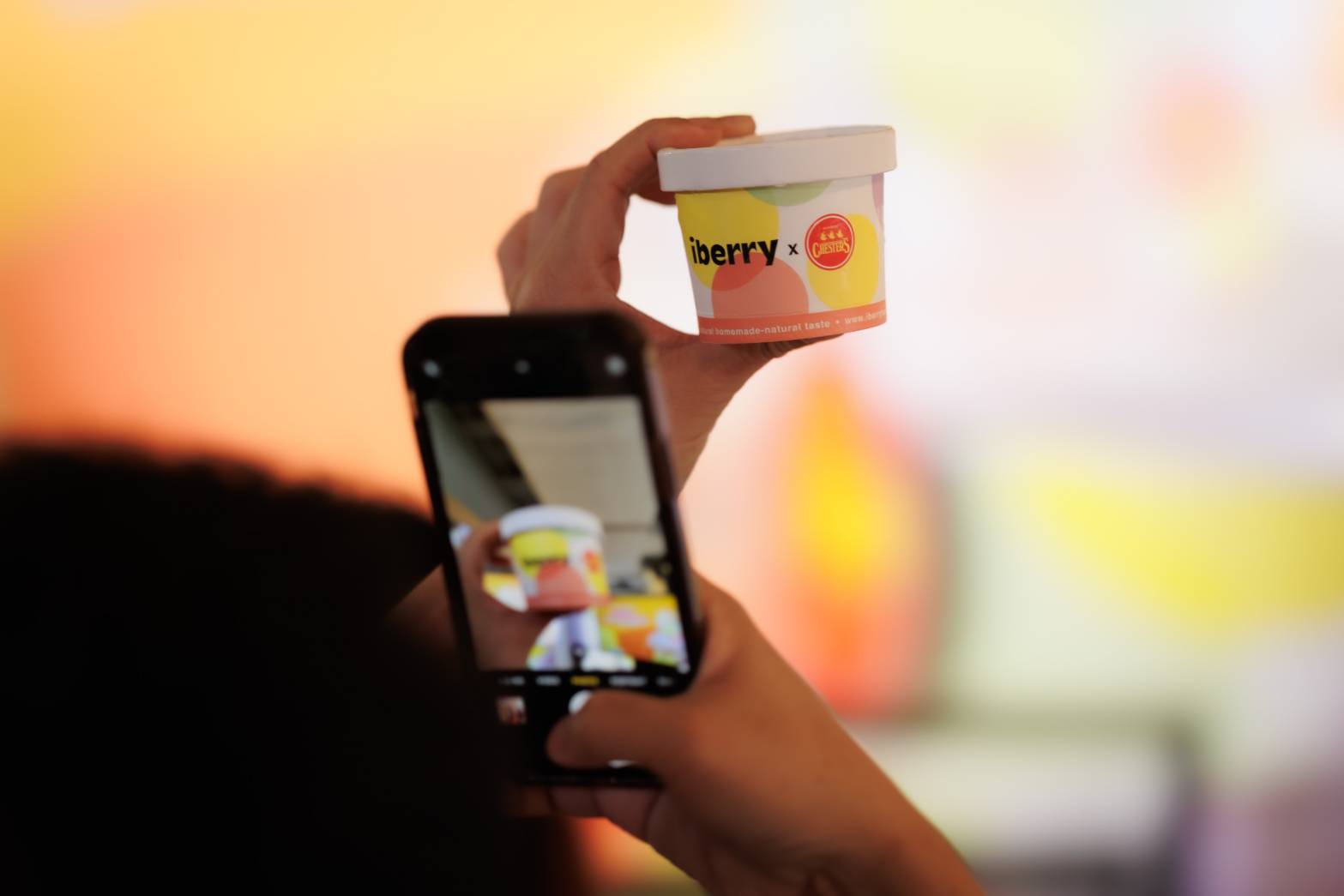 Chester’s ฉลอง 34 ปี เปิดตัว 'ไอศกรีมซอสน้ำปลาฮอตชิลลี่' Chester’s ฉลอง 34 ปี เปิดตัว 'ไอศกรีมซอสน้ำปลาฮอตชิลลี่'