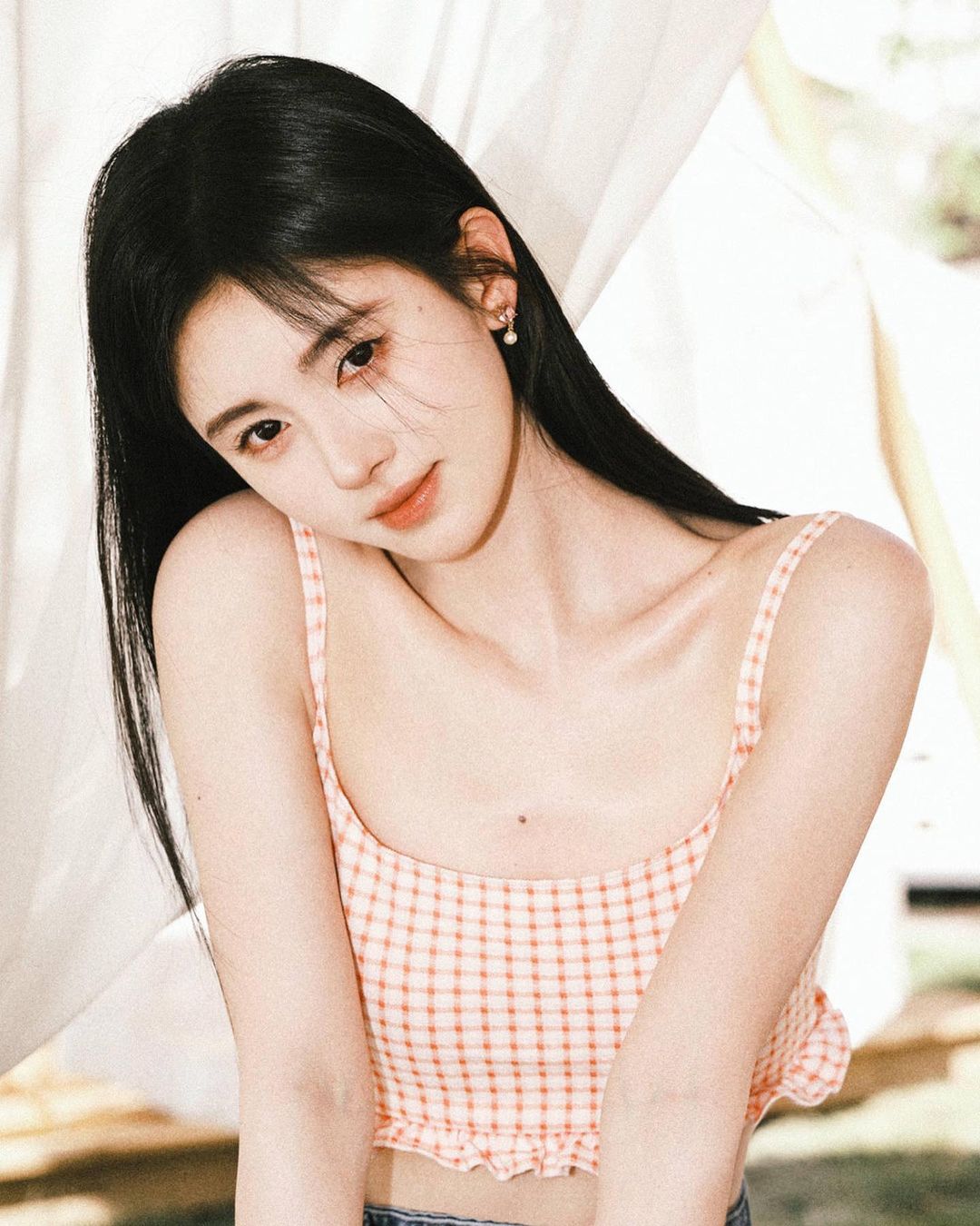 หนุ่มไทยใจละลาย!! ‘จวีจิ้งอี’ นางเอกจีน ‘ตำนานรักนางพญางูขาว’ ลัดฟ้าเที่ยวไทย