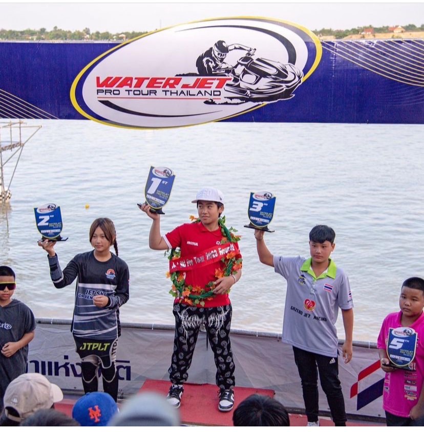 ออก้า คว้าชัยเพื่อปูทางสู่ศึกชิงแชมป์โลก