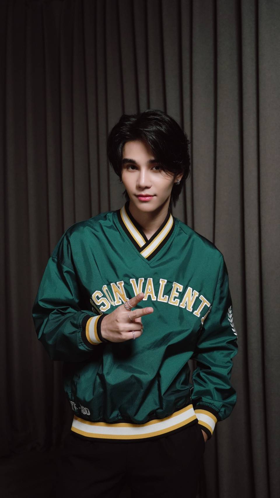 เจฟ ซาเตอร์  เล่าความรักครั้งแรก และความสัมพันธ์ที่เจ็บปวดที่สุด! 