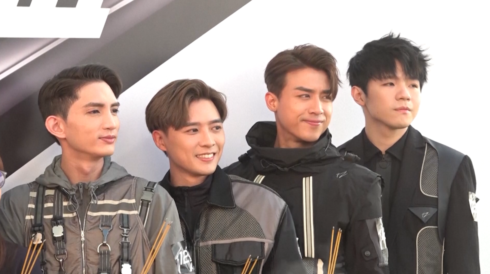 “ MIRROR” รวมตัวครบทีมบวงสรวงเปิดกล้องถ่ายหนัง  WE 12 