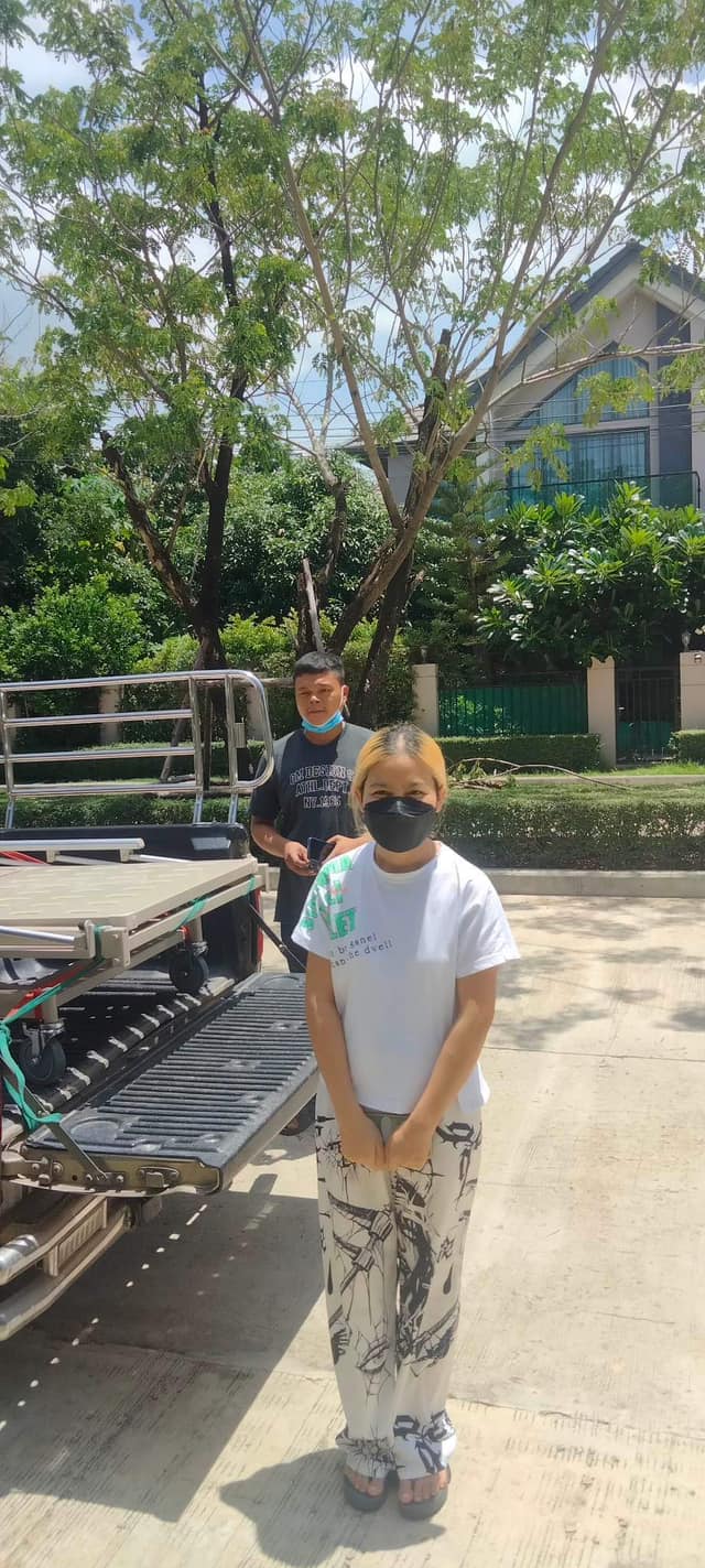 จ๊ะ นงผณี นักร้องใจบุญ บริจาคเตียงไฟฟ้า พร้อมเงินอีก 5,000 บาท จ๊ะ นงผณี นักร้องใจบุญ บริจาคเตียงไฟฟ้า พร้อมเงินอีก 5,000 บาท