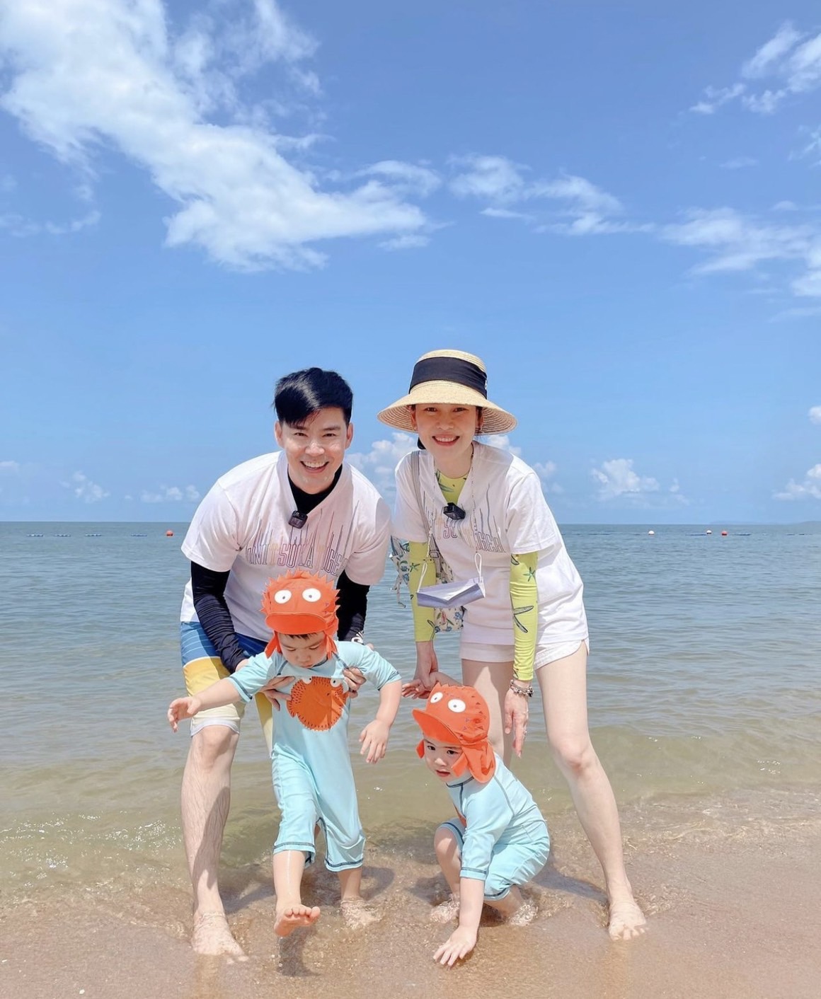 ว่าที่คุณพ่อลูก 4 ไปเลย บีม กวี แจ้งข่าวดี ออย ภรรยาตั้งครรภ์ลูกฝาแฝดอีกครั้ง ว่าที่คุณพ่อลูก 4 ไปเลย บีม กวี แจ้งข่าวดี ออย ภรรยาตั้งครรภ์ลูกฝาแฝดอีกครั้ง