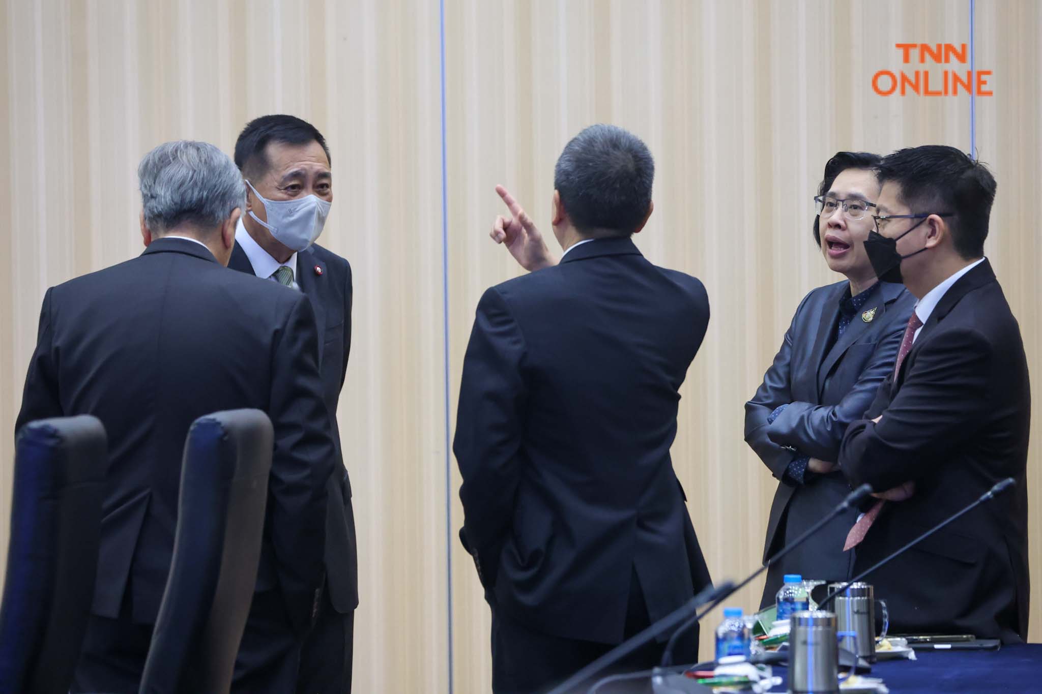 นายกฯกลับหลังประชุม ก.ตร. มีมติแต่งตั้ง ผบ.ตร. คนใหม่ นายกฯกลับหลังประชุม ก.ตร. มีมติแต่งตั้ง ผบ.ตร. คนใหม่