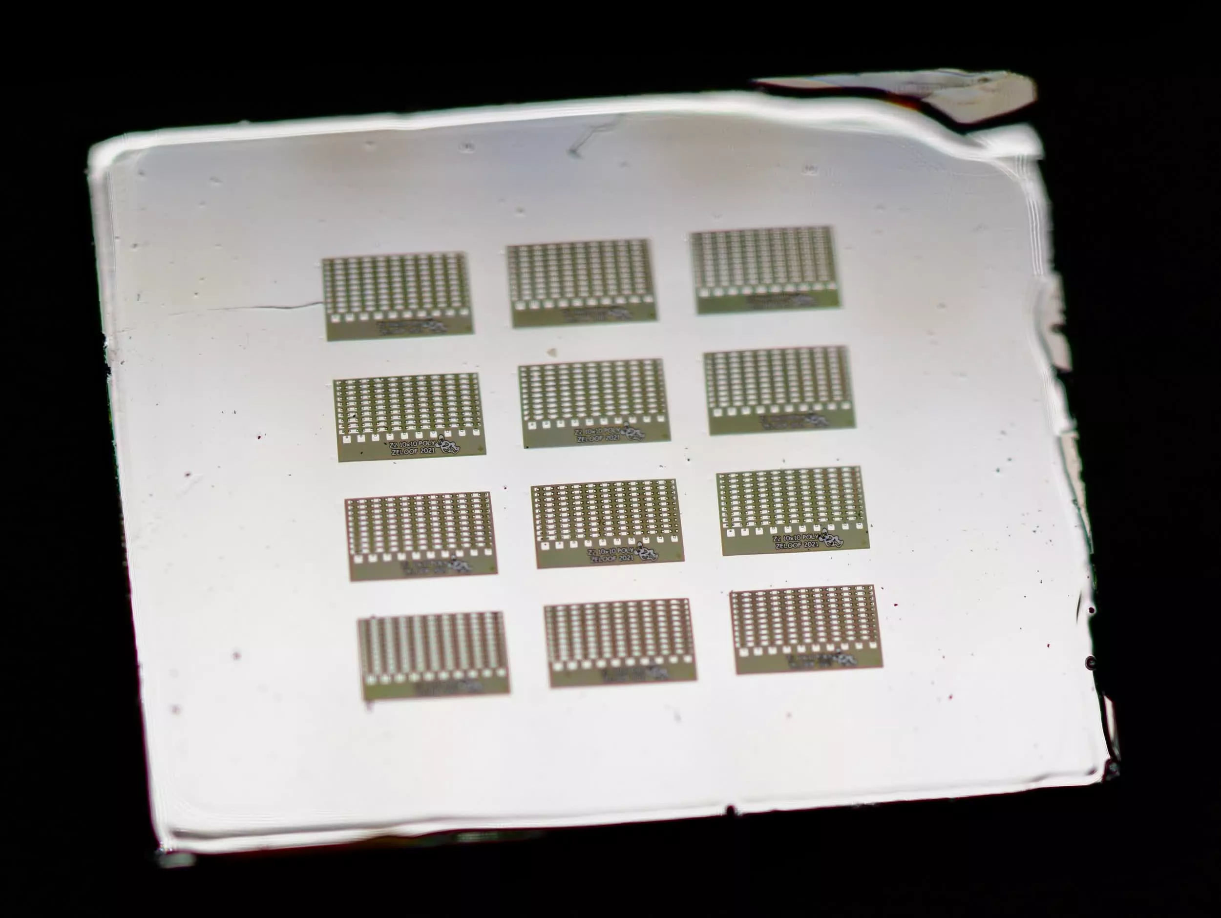 นักศึกษาชาวอเมริกัน ประดิษฐ์ ซีพียู ขึ้นเอง ในโรงรถของคุณพ่อ !! นักศึกษาชาวอเมริกัน ประดิษฐ์ ซีพียู ขึ้นเอง ในโรงรถของคุณพ่อ !!