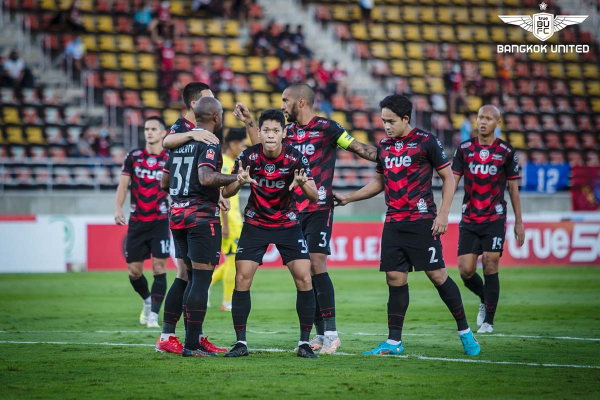 พรีวิว ไทยลีก 2021/22 : ชลบุรี เอฟซี vs ทรู แบงค็อก ยูไนเต็ด พรีวิว ไทยลีก 2021/22 : ชลบุรี เอฟซี vs ทรู แบงค็อก ยูไนเต็ด