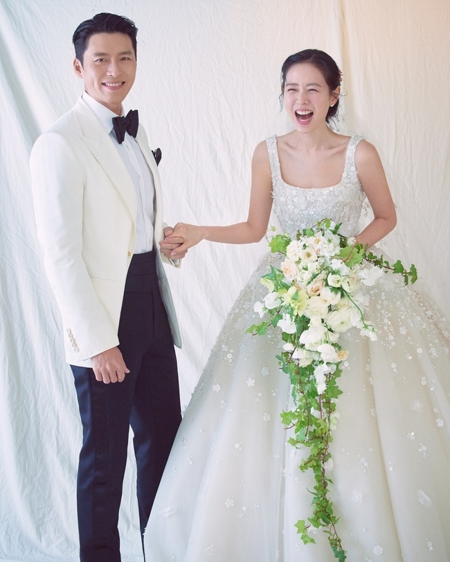 แฟนๆ ต่างร่วมยินดี ฮยอนบิน-ซนเยจิน เข้าพิธีวิวาห์ ผ่านแฮชแท็ก #BinJinWedding แฟนๆ ต่างร่วมยินดี ฮยอนบิน-ซนเยจิน เข้าพิธีวิวาห์ ผ่านแฮชแท็ก #BinJinWedding