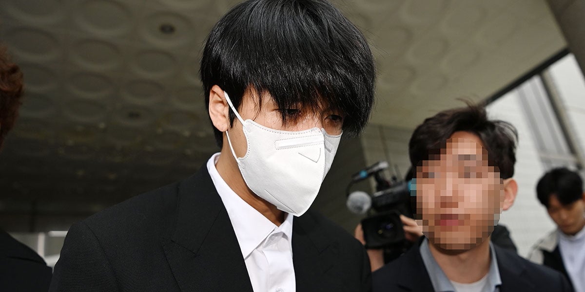 เข้ากรมไม่โปร่งใส!! ‘ราวี’ แร็ปเปอร์-พิธีกรดัง อำลาวง VIXX หลังขึ้นศาลครั้งแรก