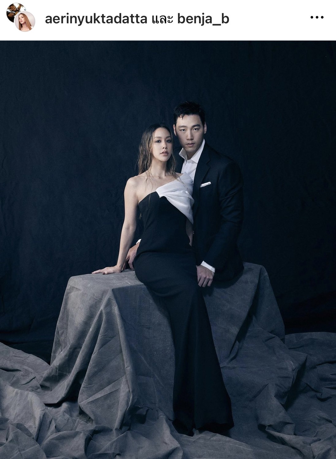 ตั๊ก บงกช ร่วมยินดีโพสต์การ์ดแต่งงาน แอริน-เบญ