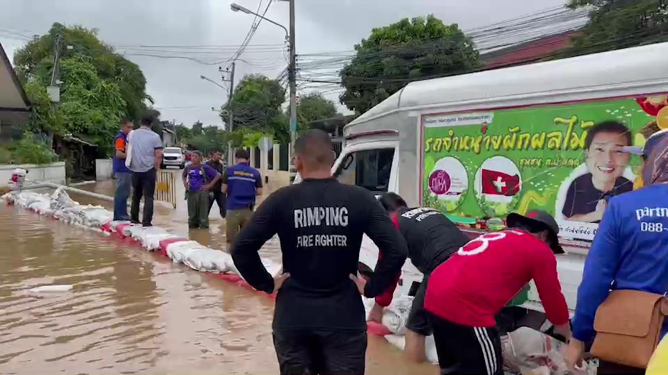 ประมวลภาพ น้ำท่วมเชียงใหม่ ลึกสุดเกือบ 5 เมตร แนวโน้มเพิ่มต่อเนื่อง ประมวลภาพ น้ำท่วมเชียงใหม่ ลึกสุดเกือบ 5 เมตร แนวโน้มเพิ่มต่อเนื่อง