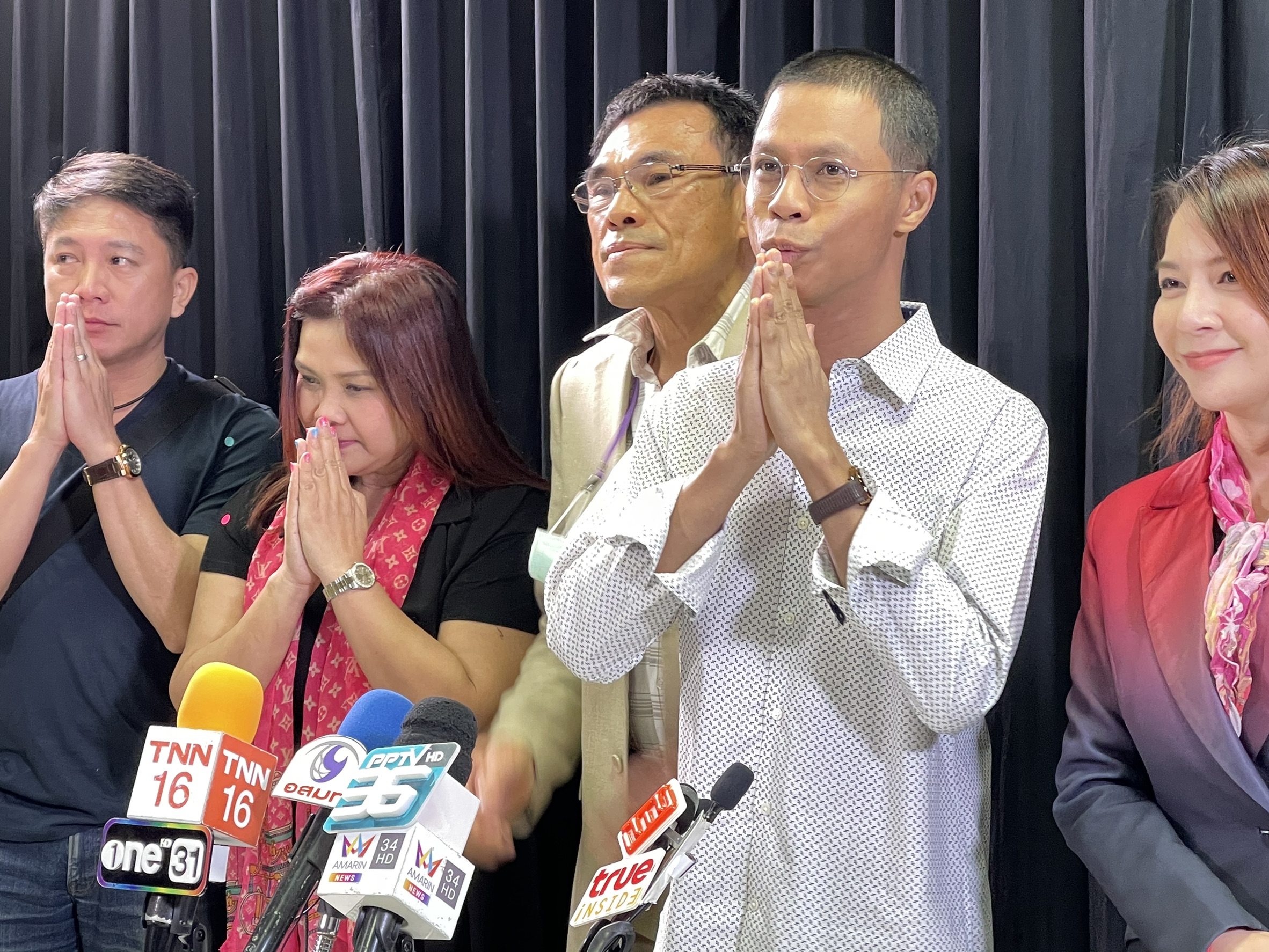 หนึ่ง จักรวาล หนึ่ง จักรวาล