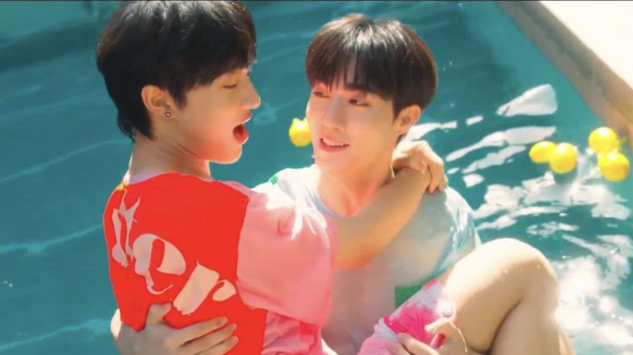 ซี-นุนิว เตรียมปล่อย Photobook กระเเสตอบรับสุดปัง ขึ้นเทรนด์ทวิตเตอร์ อันดับ1 ซี-นุนิว เตรียมปล่อย Photobook กระเเสตอบรับสุดปัง ขึ้นเทรนด์ทวิตเตอร์ อันดับ1