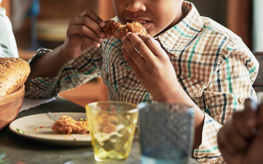 กุมารแพทย์ ย้ำกินไก่ ไม่ใช่สาเหตุทำให้โตไว