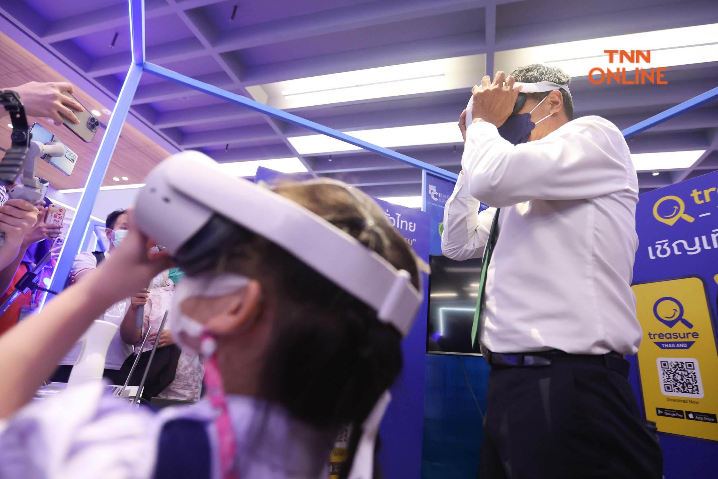 ชัชชาติร่วมงาน NST Fair Science Carnival Bangkok พร้อมประชันฝีมือตีปิงปองกับหุ่นยนต์ ชัชชาติร่วมงาน NST Fair Science Carnival Bangkok พร้อมประชันฝีมือตีปิงปองกับหุ่นยนต์