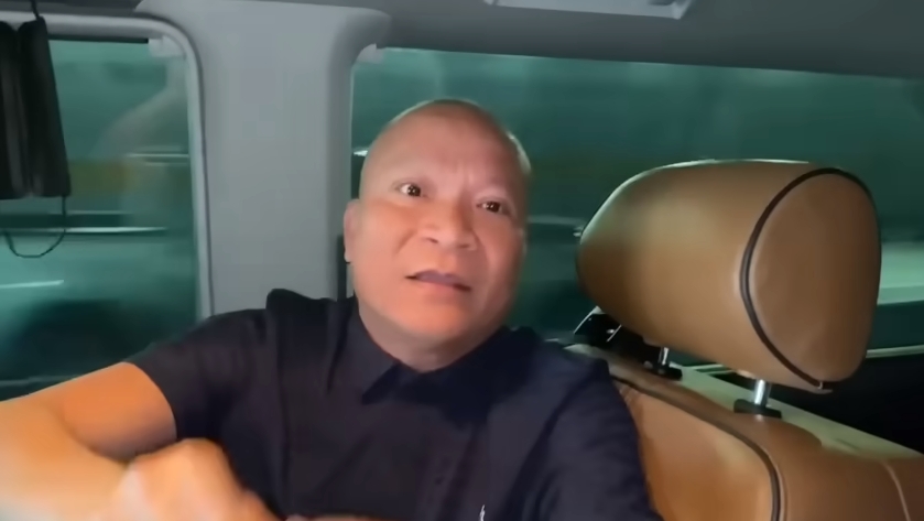 ถึงกับยกมือไหว้!! หม่ำ จ๊กมก โพสต์คลิปขอแยกทางกับนักแสดงรุ่นน้อง เผยเหตุเพราะเรื่องนี้?! ถึงกับยกมือไหว้!! หม่ำ จ๊กมก โพสต์คลิปขอแยกทางกับนักแสดงรุ่นน้อง เผยเหตุเพราะเรื่องนี้?!