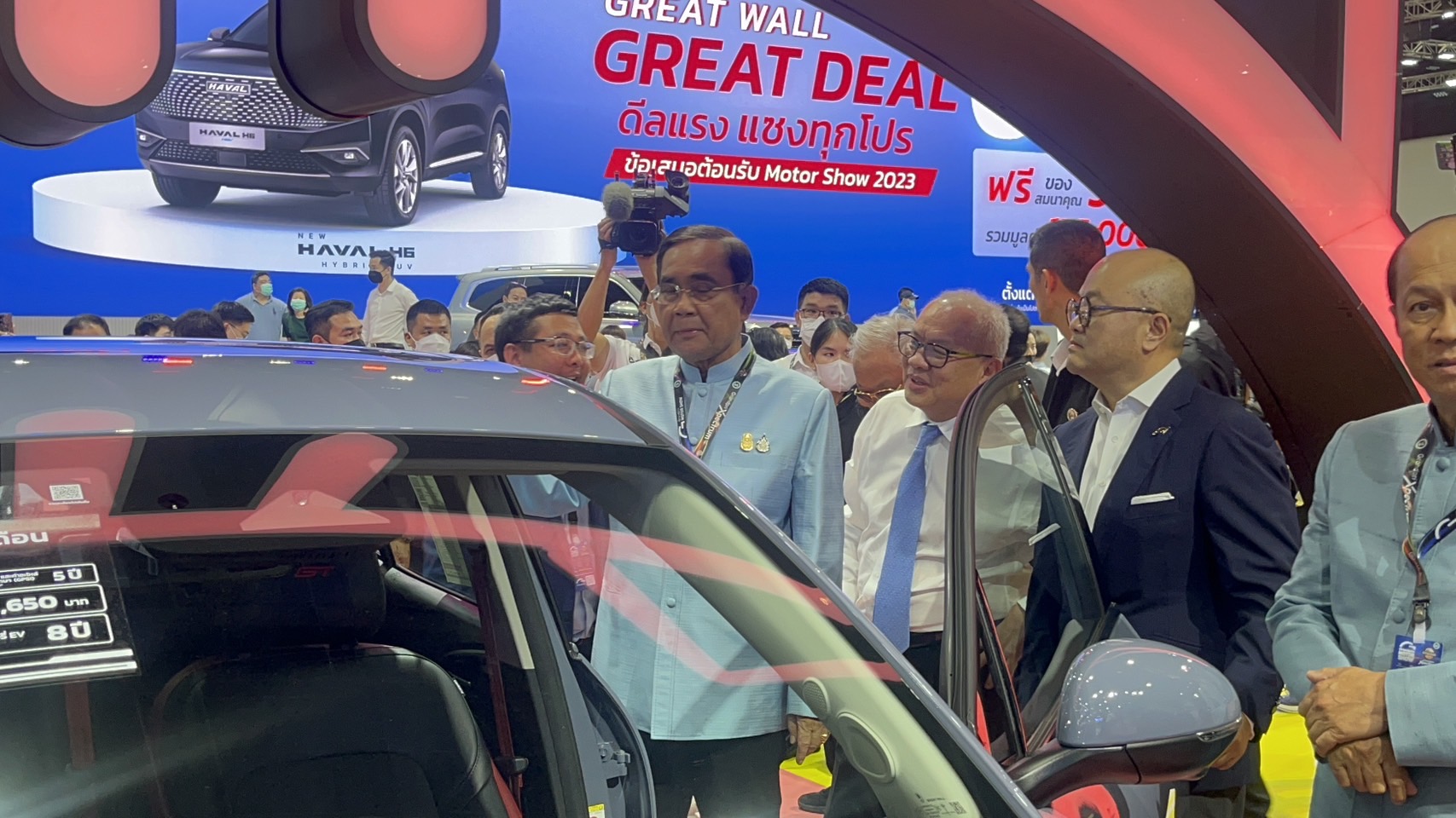 “พลเอกประยุทธ์” ชมงาน มอเตอร์โชว์ครั้งที่ 44 “พลเอกประยุทธ์” ชมงาน มอเตอร์โชว์ครั้งที่ 44