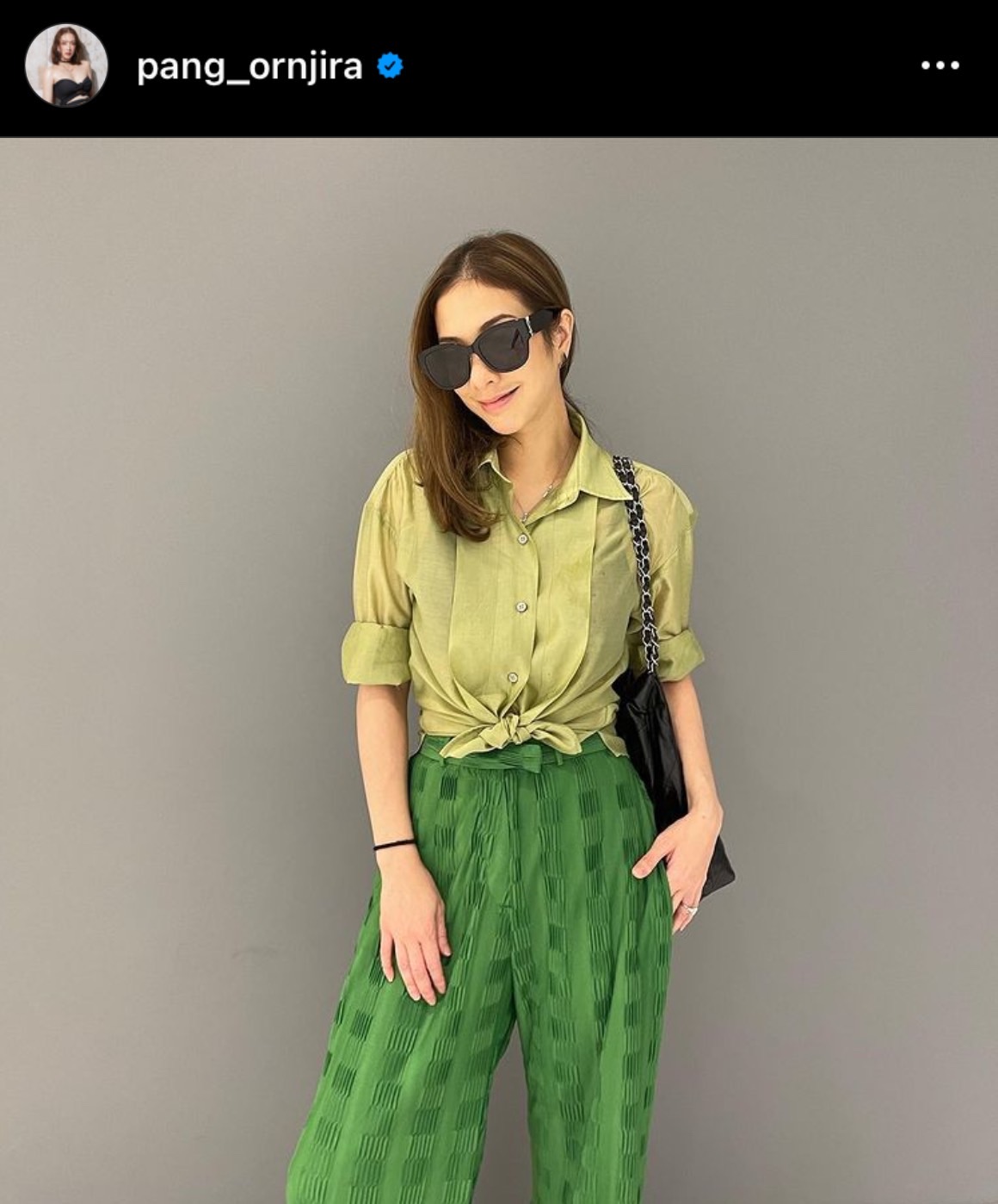 ชาวเน็ตแห่คอมเมนต์ถาม แป้ง อรจิรา หลังหญิงสาวใน Tiktok ให้คำใบ้ดาราสาวด่าไร้มารยาท ชาวเน็ตแห่คอมเมนต์ถาม แป้ง อรจิรา หลังหญิงสาวใน Tiktok ให้คำใบ้ดาราสาวด่าไร้มารยาท