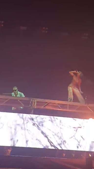 ปีของ 'นวย'!! 'มิลลิ' ร่วมงาน ‘DJ Snake’ & กระทบไหล่ 'Jessi' ในรอบ 2 วัน