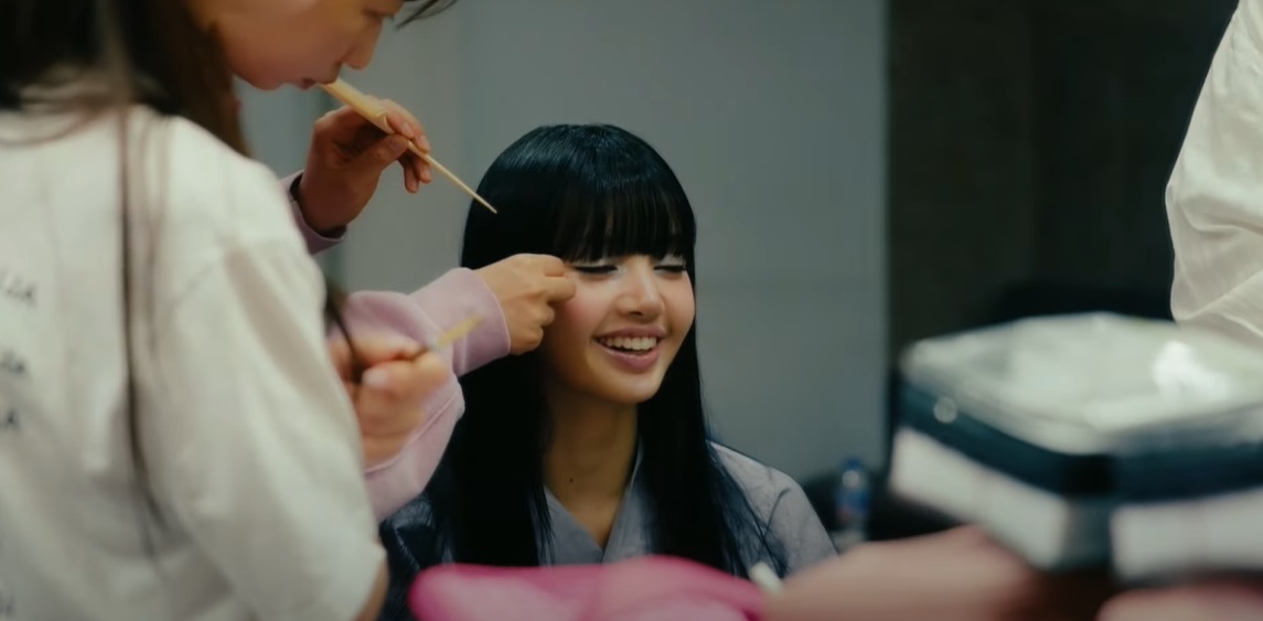 เปิดคลิปเบื้องหลัง ก่อนจะเป็น MV เพลง ROCKSTAR ของ “ลิซ่า” BLACKPINK เปิดคลิปเบื้องหลัง ก่อนจะเป็น MV เพลง ROCKSTAR ของ “ลิซ่า” BLACKPINK