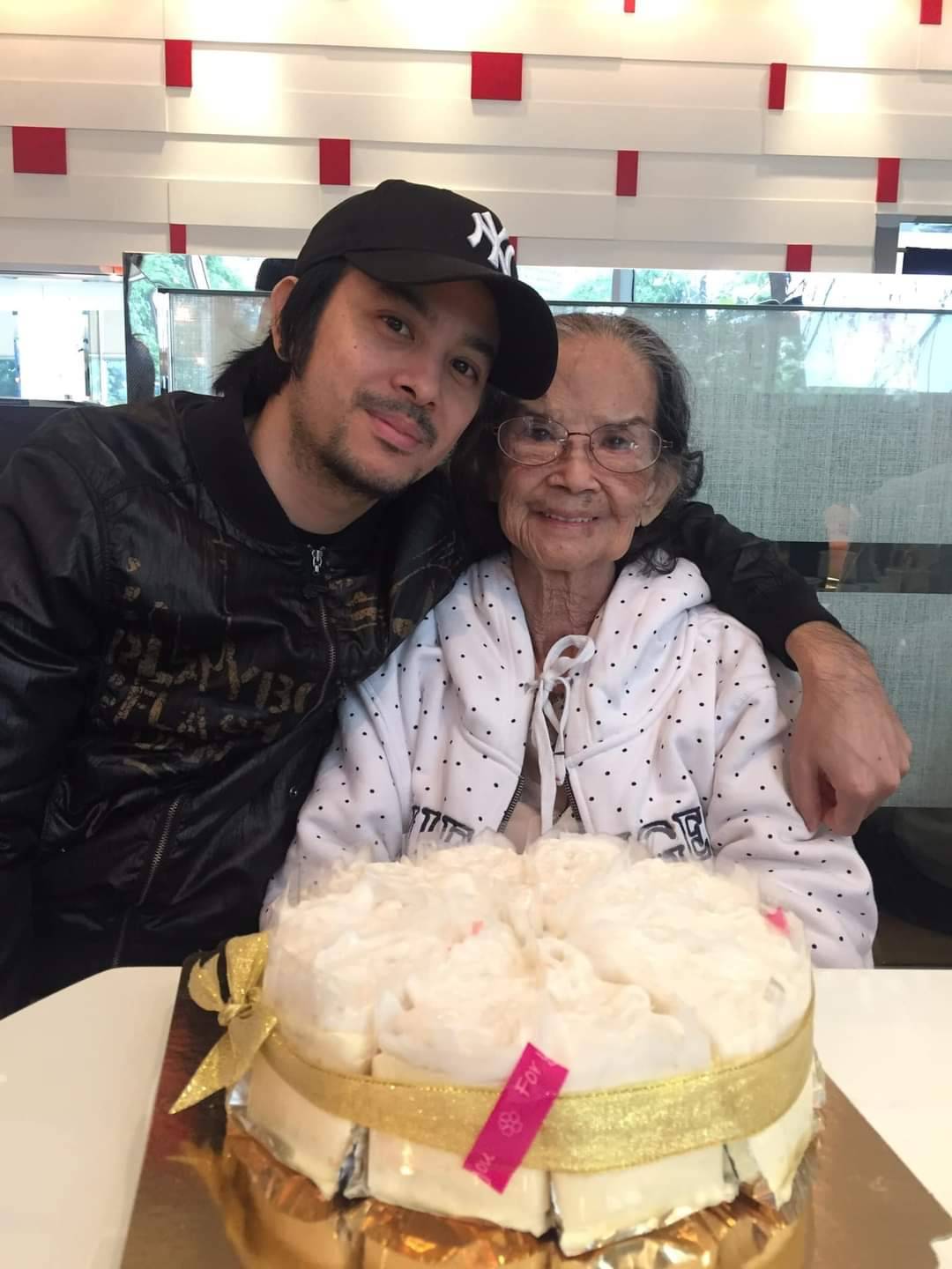 อาการดีขึ้นแล้ว อ้อย จิระวดี อัปเดตอาการ คุณยายมารศรี น่าจะกลับบ้านได้เร็วๆนี้ อาการดีขึ้นแล้ว อ้อย จิระวดี อัปเดตอาการ คุณยายมารศรี น่าจะกลับบ้านได้เร็วๆนี้