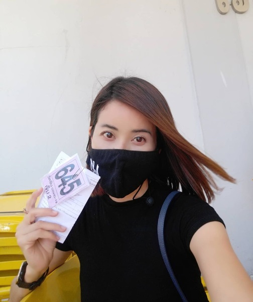 ปิ๋ม ซีโฟร์ มีอาการเหมือนคนแพ้ท้อง หลังฉีดวัคซีนเข็มที่ 2 ปิ๋ม ซีโฟร์ มีอาการเหมือนคนแพ้ท้อง หลังฉีดวัคซีนเข็มที่ 2