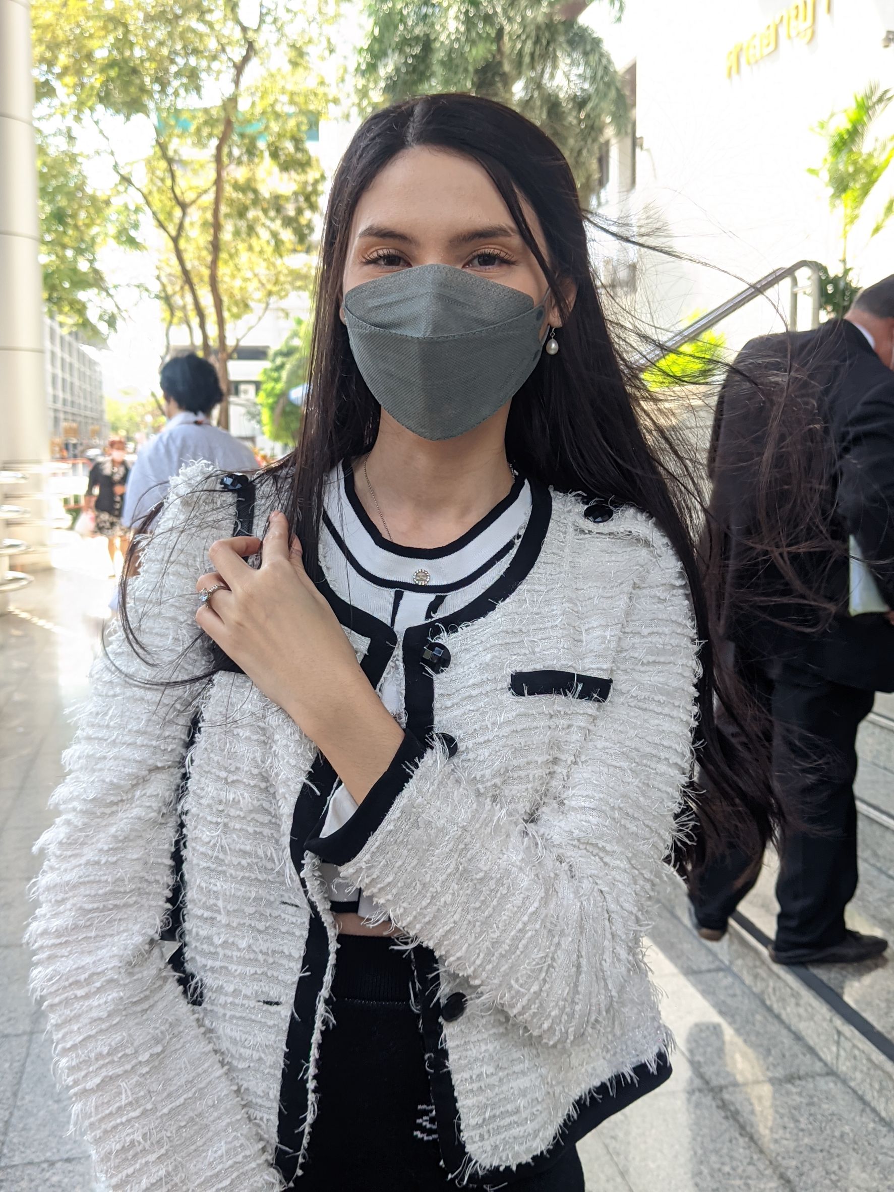 เคาะแล้ว! ซาร่า คาซิงกินี ถูกดีเอสไอแจ้งข้อหา ช่วยเหลือให้ที่พักพิงแก่ แดริล ยัง 