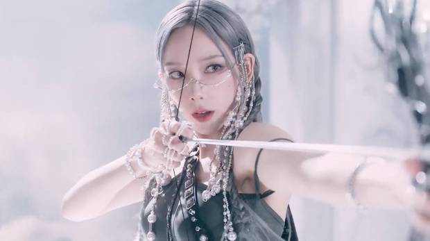 เหมือนอะไรขนาดนั้น?!! ‘ยวี่เหยียน’ ยืนยันไม่ได้ลอกเพลง INVU ของ ‘แทยอน’ (มีคลิป)