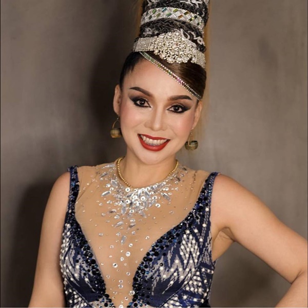 หมอลำชื่อดัง บัวผัน ทังโส มือเท้าชา หวั่นเส้นเลือดในสมองตีบ หมอลำชื่อดัง บัวผัน ทังโส มือเท้าชา หวั่นเส้นเลือดในสมองตีบ