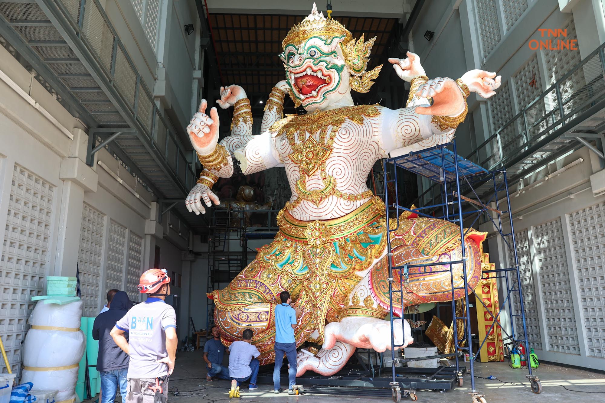 อลังการหุ่นหนุมานยักษ์ คืบหน้างานฉากโขนมูลนิธิส่งเสริมศิลปาชีพฯ อลังการหุ่นหนุมานยักษ์ คืบหน้างานฉากโขนมูลนิธิส่งเสริมศิลปาชีพฯ