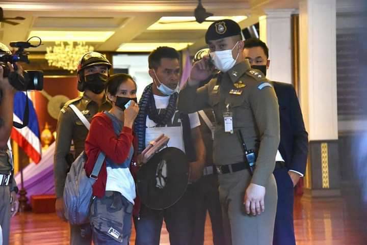 ด่วน! ทนายตั้ม พา ลุงพล เข้ามอบตัวกับตำรวจคดีน้องชมพู่