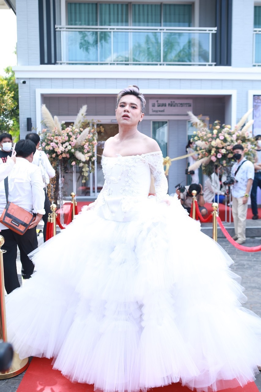 มาแล้วแม่ เปิดตัวสุดปัง! เอ ศุภชัย ดาราน้องใหม่ อยากเป็นเจ้าสาว?? มาแล้วแม่ เปิดตัวสุดปัง! เอ ศุภชัย ดาราน้องใหม่ อยากเป็นเจ้าสาว??