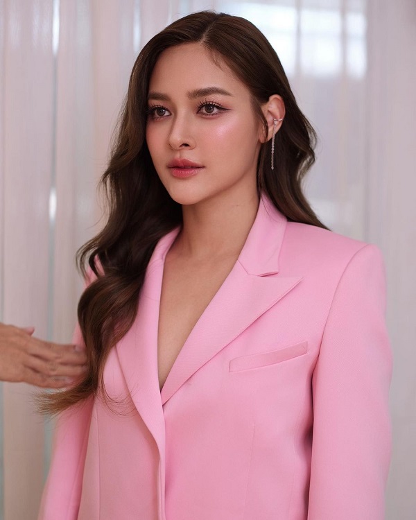 หวานไม่ไหว “ปุ๊กลุก” อัดคลิปถาม “ไมค์ ภัทรเดช” เป็นแฟนกันไหม (มีคลิป)