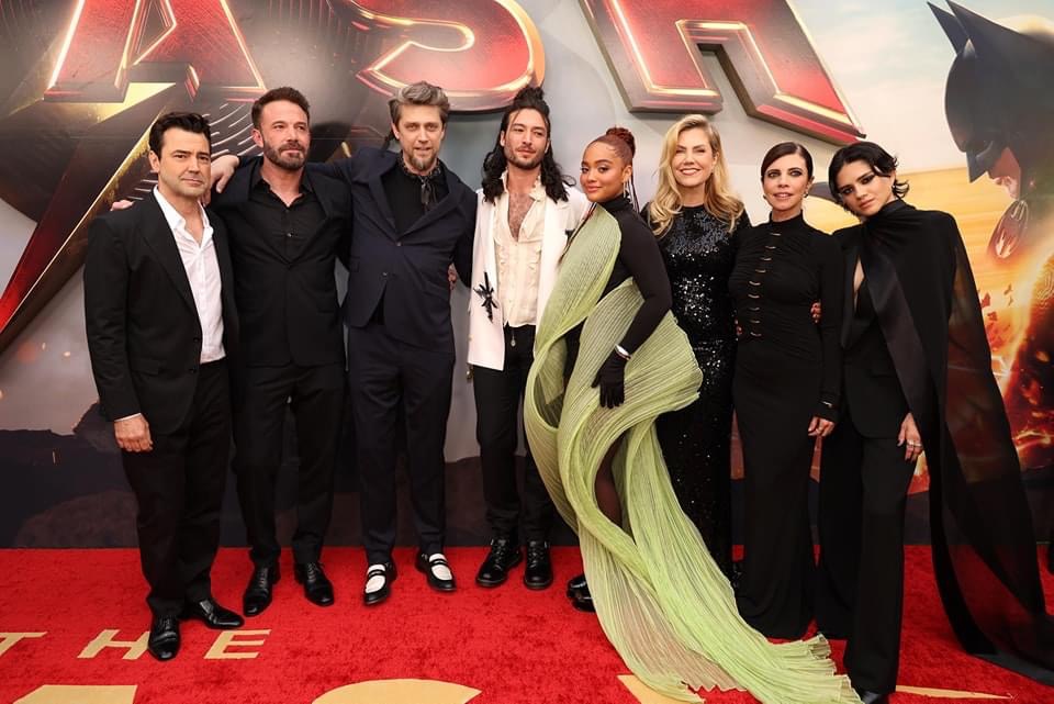 Ezra Miller นักแสดง The Flash  แถลง IG เผยความจริงถูกสื่อบิดเบือนข่าว