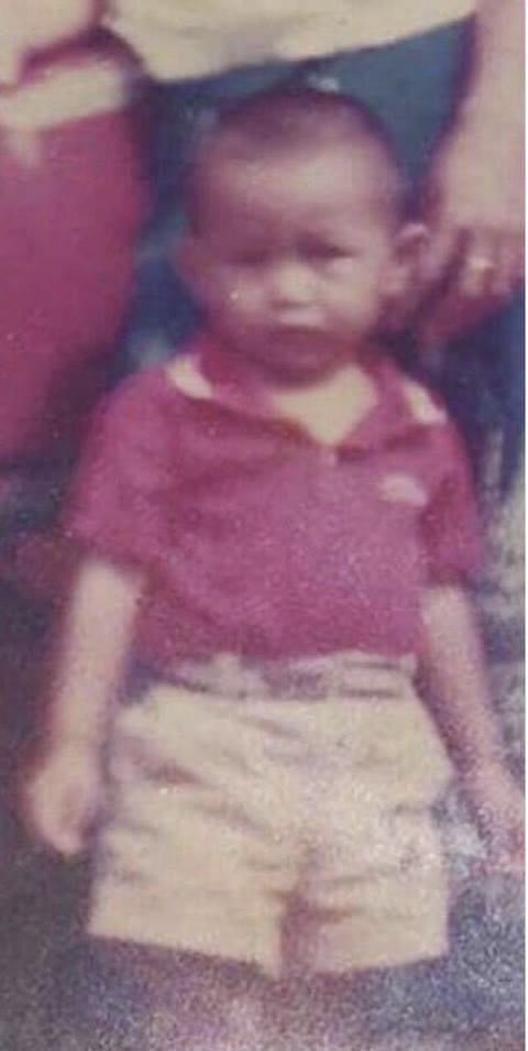 ใครเป็นใคร?! ย้อนดูรูปวัยเด็กของศิลปินคนดัง!! ใครเป็นใคร?! ย้อนดูรูปวัยเด็กของศิลปินคนดัง!!